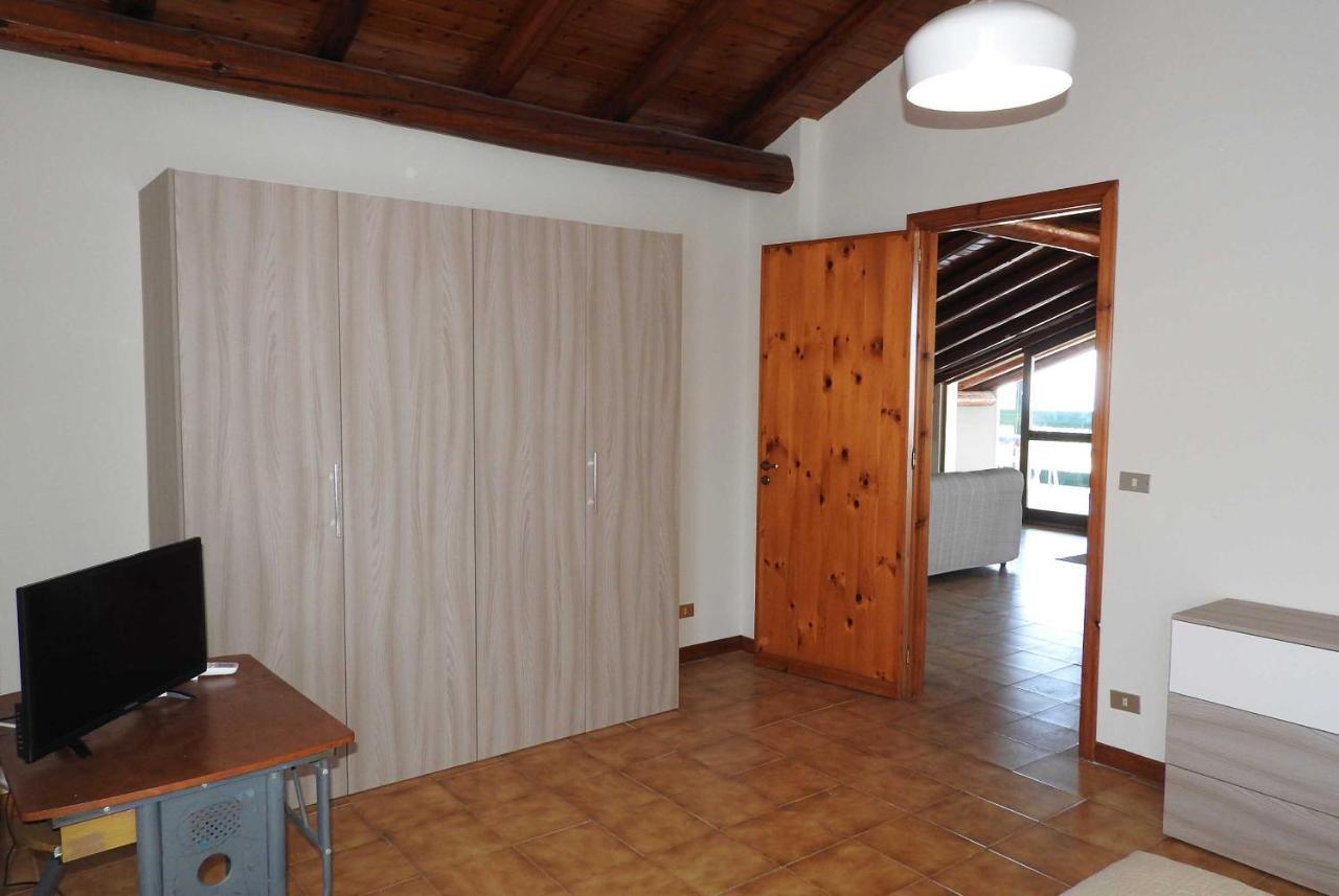 Mansarda Sul Mare Dei Ciclopi Apartment Aci Trezza Bagian luar foto